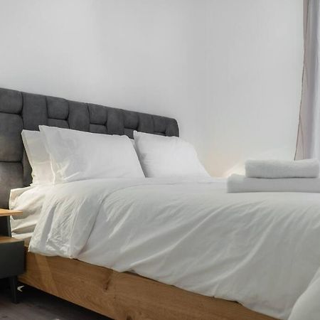 Syntagma Square, 60Sqm Platinum Suite Athènes Extérieur photo